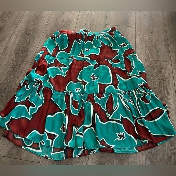 Nine West maxi skirt very lightweight and beautiful design - Picture 1 of 4